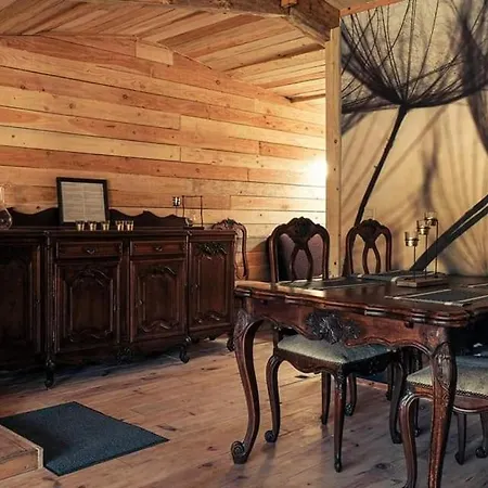 Le P'tit Nid : Mini Loft Pour 2 A 4 Personnes *