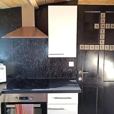 Le P'tit Nid : Mini Loft Pour 2 A 4 Personnes Holiday home *