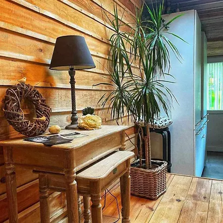 Le P'tit Nid : Mini Loft Pour 2 A 4 Personnes Holiday home Tellin